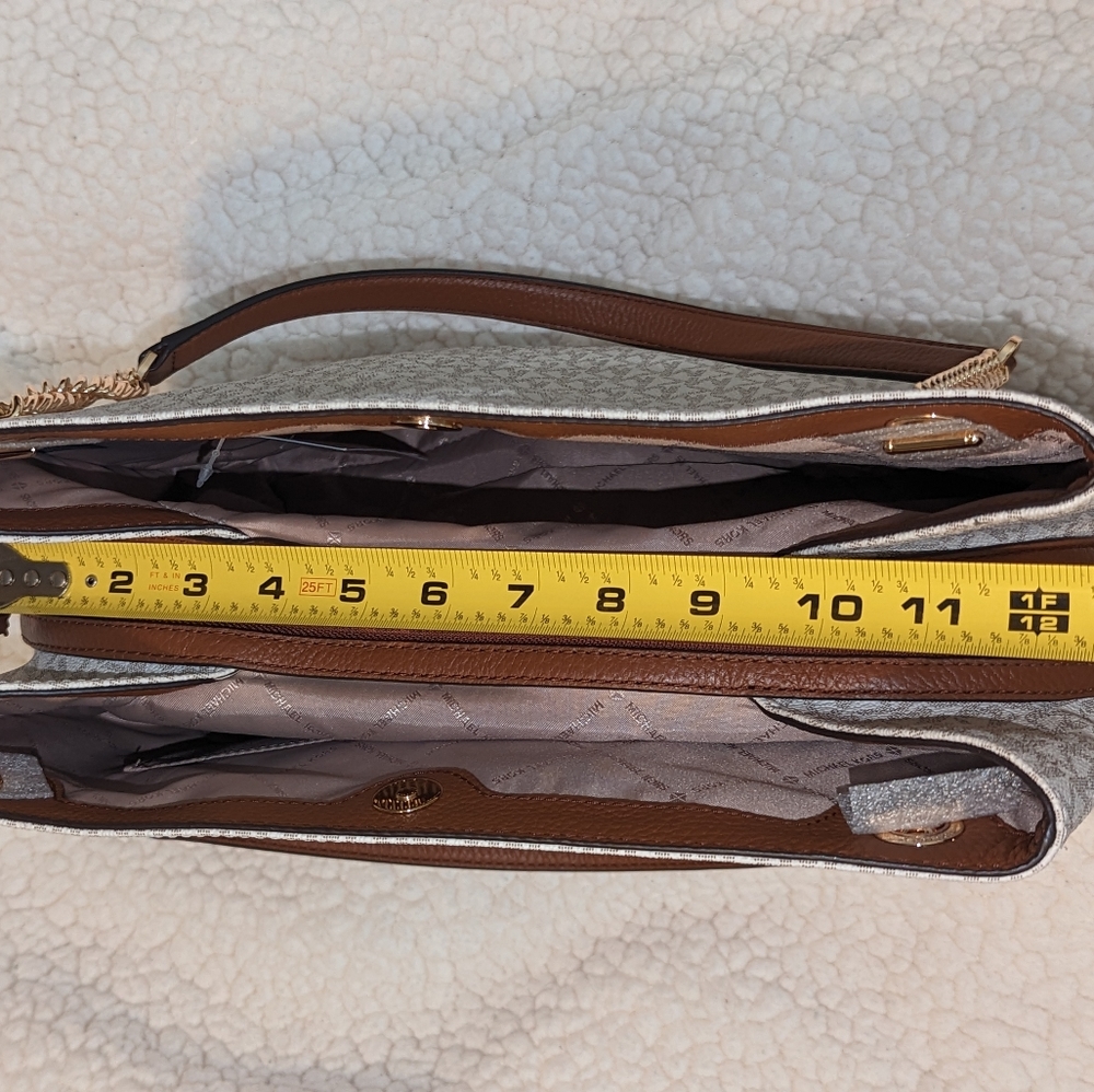 Michael Kors purse - Picture 3 of 12